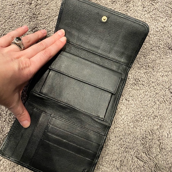Prada Black leather tri fold wallet - Picture 3 of 5